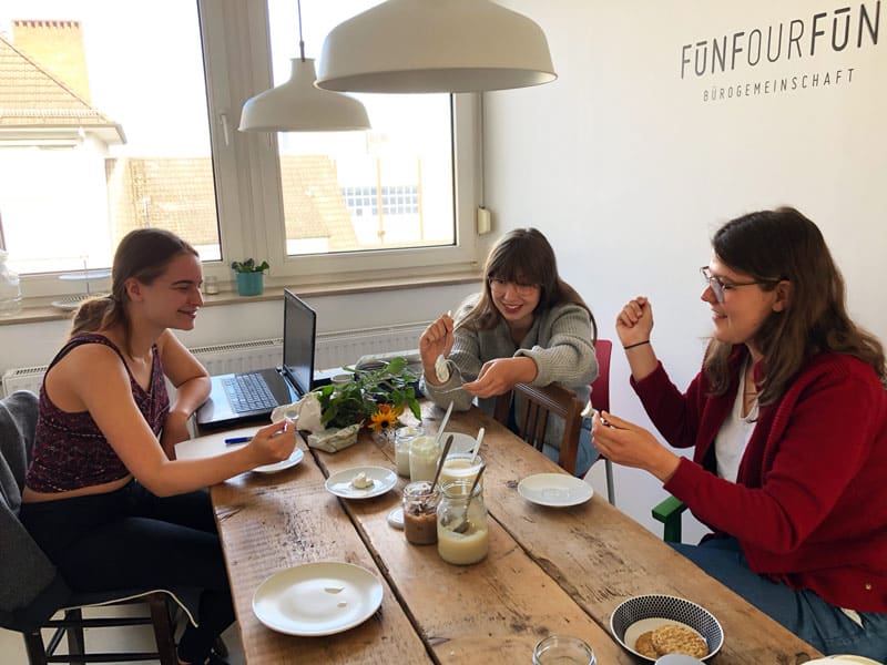 YOGUT Team verkostet vegane Joghurt Alternativen